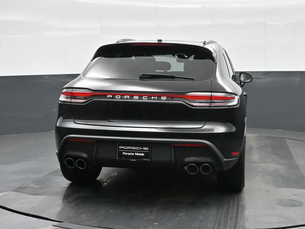 Certified 2026 Porsche Macan AWD/4WD image 6