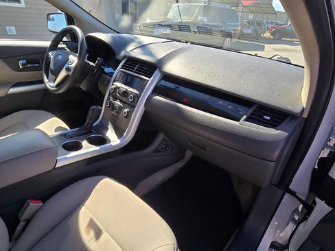 Used 2011 Ford Edge SE w/ 101A Rapid Spec Order Code image 12
