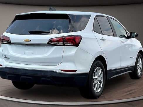 Used 2024 Chevrolet Equinox LS w/ LS Convenience Package FWD image 7