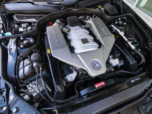 Used 2011 Mercedes-Benz SL 63 AMG image 44