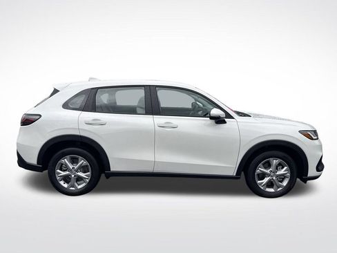 Certified 2025 Honda HR-V LX image 6