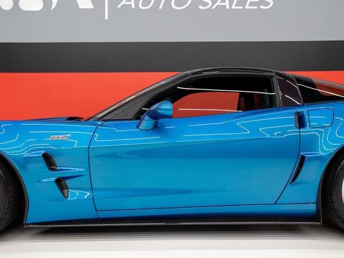 Used 2011 Chevrolet Corvette ZR1 w/ Preferred Equipment Group RWD image 21