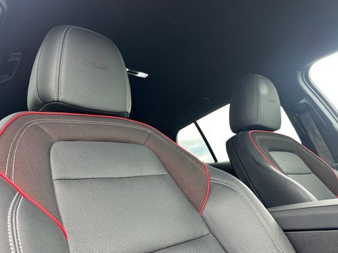 Certified 2024 Chevrolet Equinox EV RS image 17