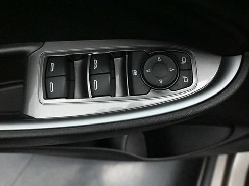 Used 2024 Chevrolet Malibu LT FWD image 11