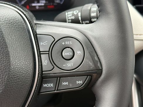 Used 2025 Toyota RAV4 Limited w/ Advanced Technology Package AWD/4WD image 18