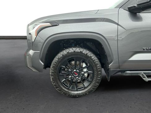 Used 2025 Toyota Tundra Limited image 13