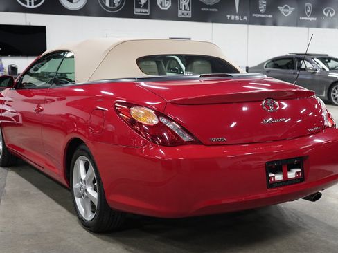 Used 2006 Toyota Solara SE FWD image 3