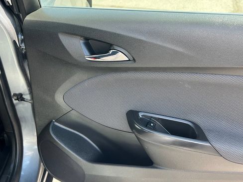 Used 2019 Chevrolet Cruze LT FWD image 21