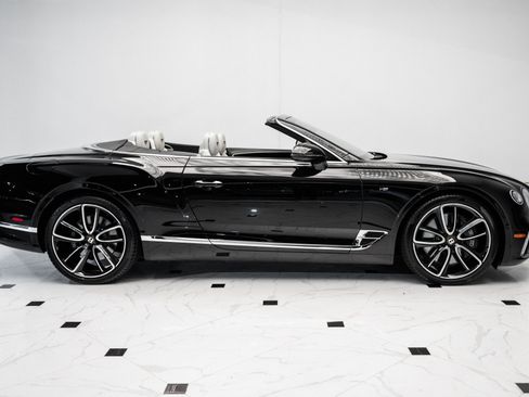 Certified 2020 Bentley Continental GT V8 AWD/4WD image 5