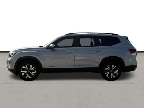 New 2026 Volkswagen Atlas SE image 8