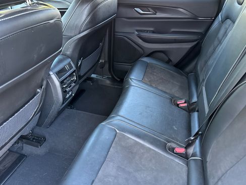 Used 2023 Jeep Grand Cherokee Altitude AWD/4WD image 12