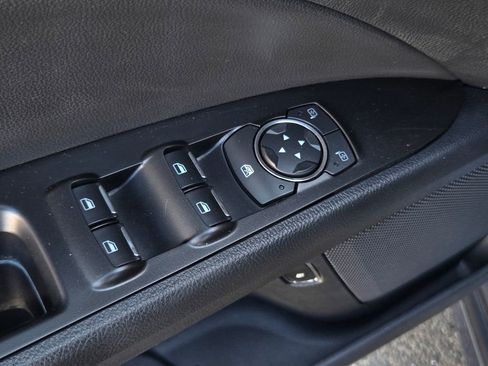 Used 2018 Ford Fusion Energi SE image 12