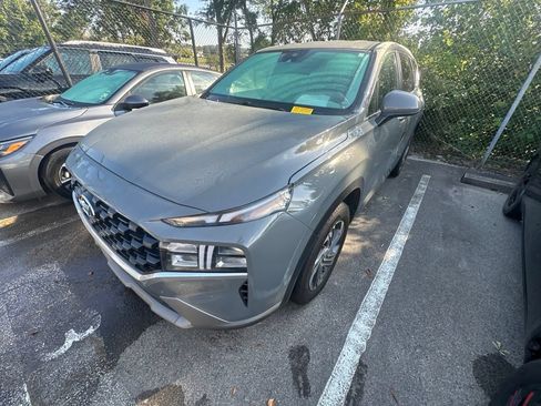 Certified 2023 Hyundai Santa Fe SE FWD image 2