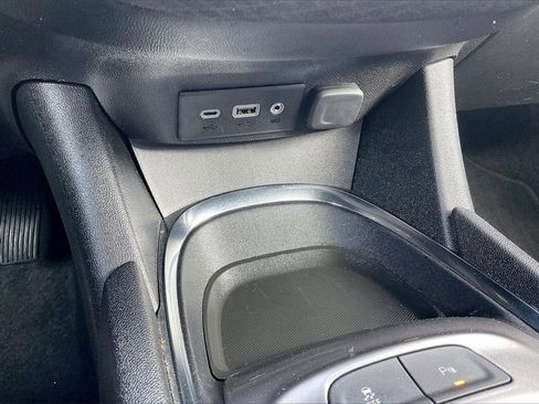 Used 2025 Chevrolet Malibu LT image 32