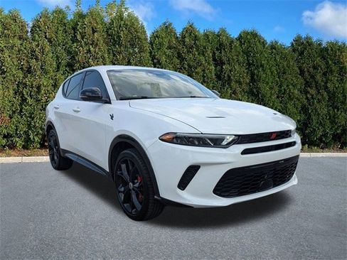 Used 2024 Dodge Hornet R/T image 3