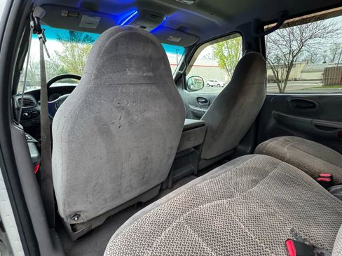 Used 2001 Ford F150 4x4 SuperCrew image 16