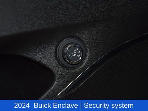 Used 2024 Buick Enclave Premium image 23