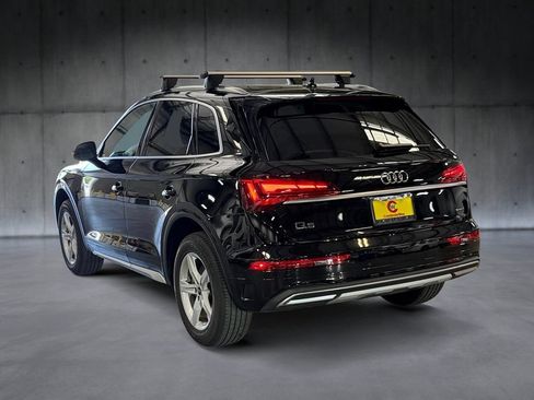 Used 2023 Audi Q5 2.0T Premium w/ Convenience Package AWD/4WD image 3