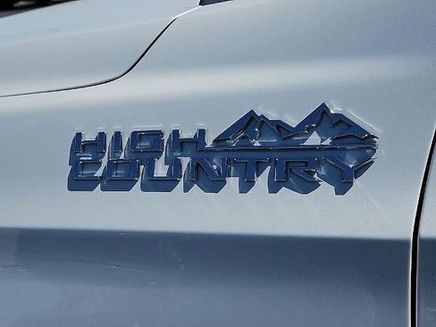 Used 2023 Chevrolet Tahoe High Country AWD/4WD image 14