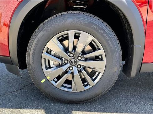 New 2026 Nissan Pathfinder SV image 9