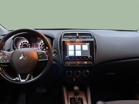 Used 2025 Mitsubishi Outlander Sport SE image 18