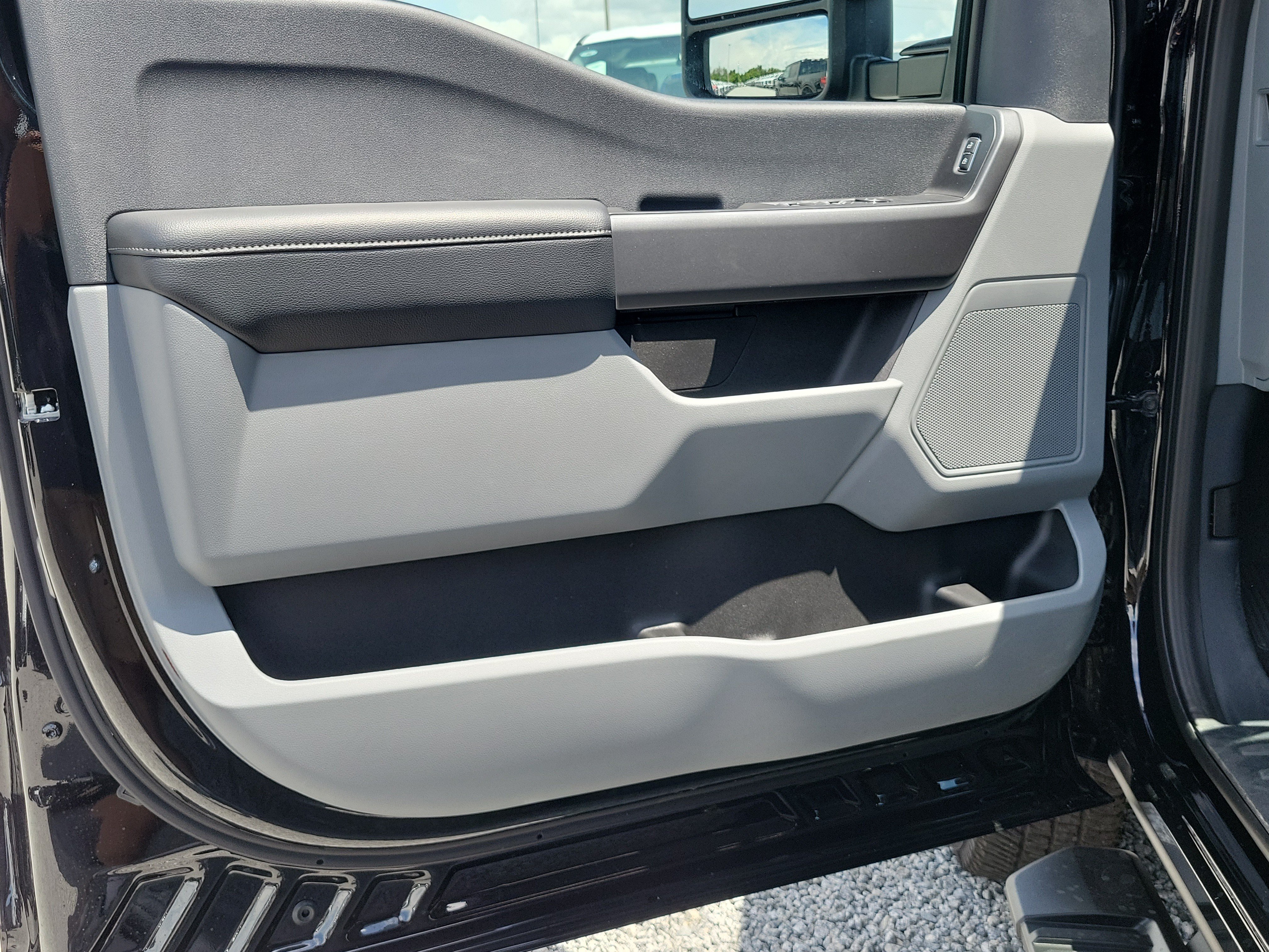 New 2026 Ford F350 XL w/ STX Appearance Package AWD/4WD image 15