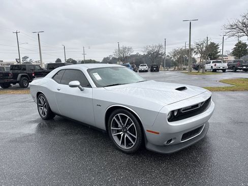 Used 2023 Dodge Challenger R/T image 1