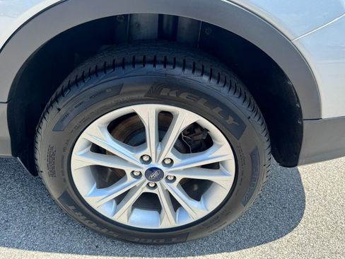 Used 2018 Ford Escape SE AWD/4WD image 7