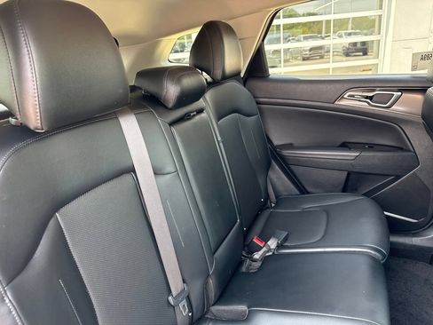 Used 2024 Kia Sportage EX FWD image 37