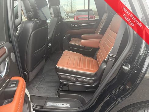 Used 2023 GMC Yukon Denali Ultimate image 27