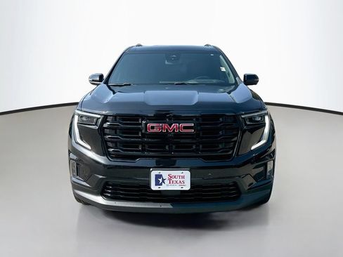 Used 2025 GMC Acadia Elevation w/ Elevation Premium Package FWD image 2