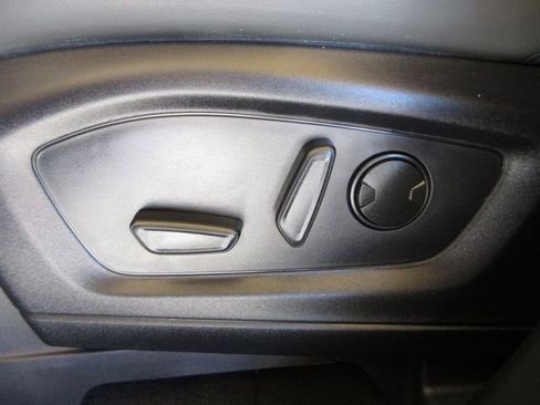 Certified 2025 Ford Explorer Active w/ Active Comfort Package image 12