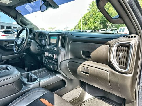 Used 2022 GMC Sierra 1500 AT4 w/ AT4 Preferred Package AWD/4WD image 29