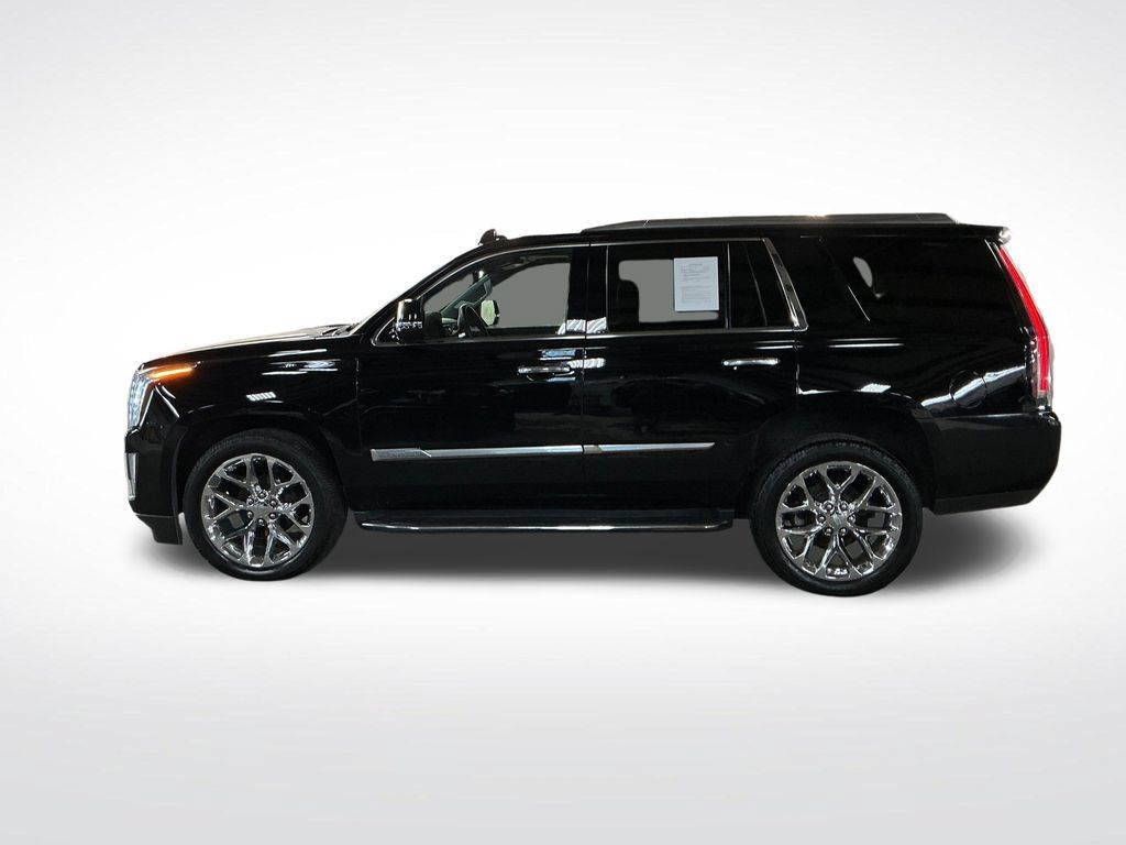 Used 2015 Cadillac Escalade Luxury AWD/4WD image 2