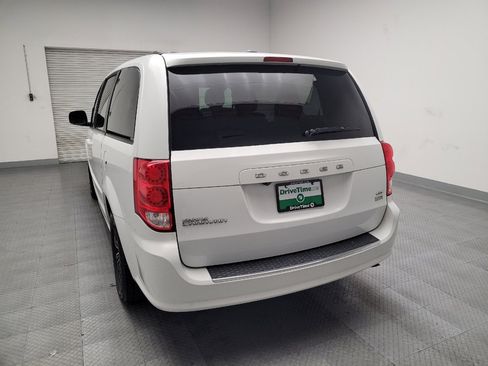 Used 2017 Dodge Grand Caravan GT image 6