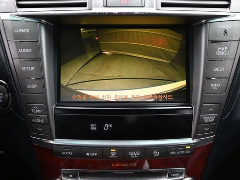 Used 2010 Lexus LS 460 AWD image 13