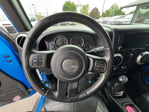 Used 2016 Jeep Wrangler Unlimited Sahara w/ Mopar Chrome Edition Group AWD/4WD image 13
