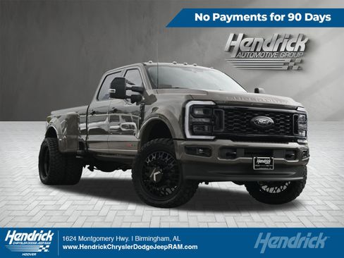 Used 2026 Ford F450 Platinum w/ Platinum Plus Package AWD/4WD image 1