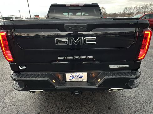 Used 2022 GMC Sierra 1500 Elevation w/ Elevation Premium Package image 25