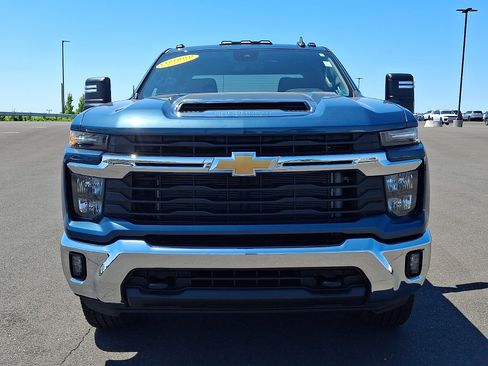 Certified 2024 Chevrolet Silverado 2500 LT w/ Convenience Package AWD/4WD image 2
