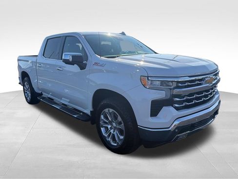 Used 2024 Chevrolet Silverado 1500 LTZ w/ LTZ Premium Package AWD/4WD image 7