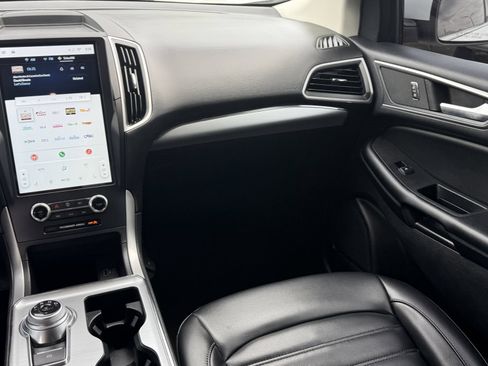 Used 2022 Ford Edge SEL AWD/4WD image 16