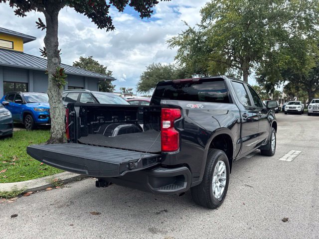 Used 2022 Chevrolet Silverado 1500 LT AWD/4WD image 18