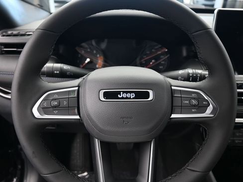 New 2026 Jeep Compass Latitude image 14