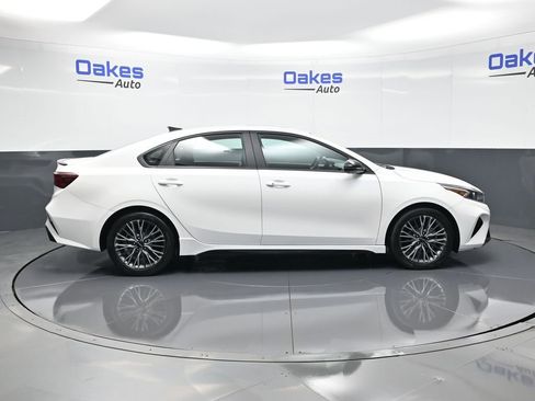 Certified 2024 Kia Forte GT-Line w/ GT-Line Premium Package image 9