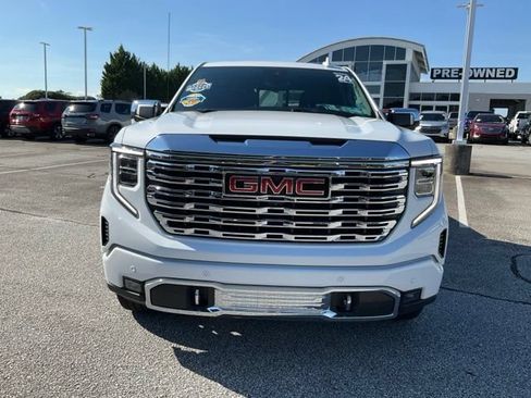 Used 2024 GMC Sierra 1500 Denali w/ Denali Reserve Package AWD/4WD image 2