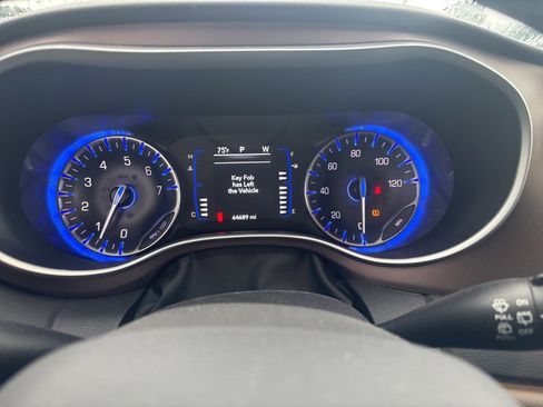 Used 2024 Chrysler Voyager LX image 28