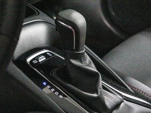 Certified 2024 Toyota Corolla SE FWD image 21
