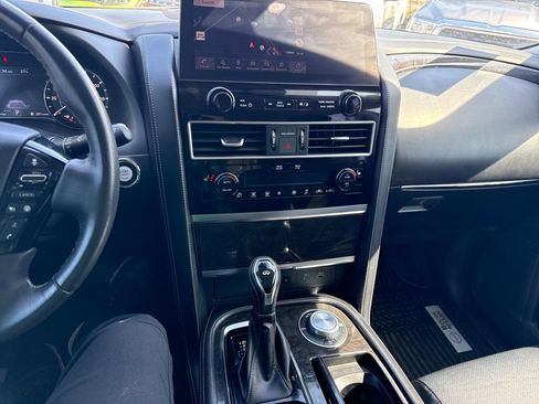 Used 2024 INFINITI QX80 Luxe image 18