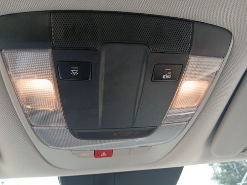Used 2025 Kia Sportage EX FWD image 16